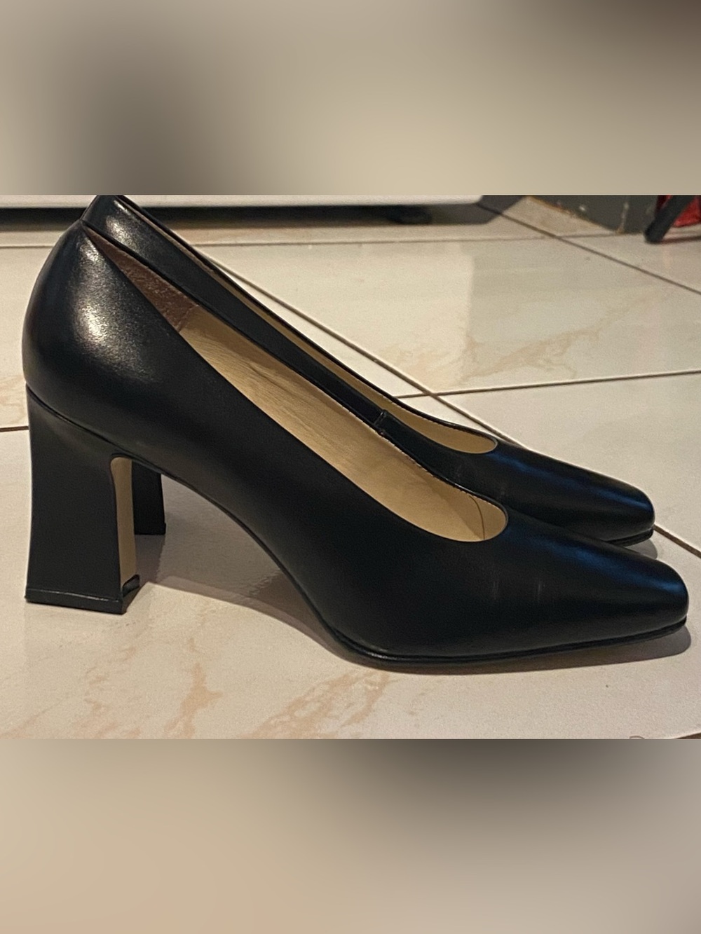 Gorgeous Black Leather Block Heel Dress Shoes β Classic & Elegant